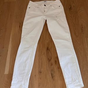 Paige white mid rise skinny jeans size 26
